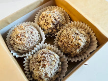 Load image into Gallery viewer, Gianduja Truffles - 4 pack
