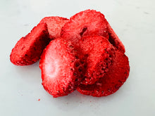 Charger l&#39;image dans la galerie, Pop aux fraises lyophilisées
